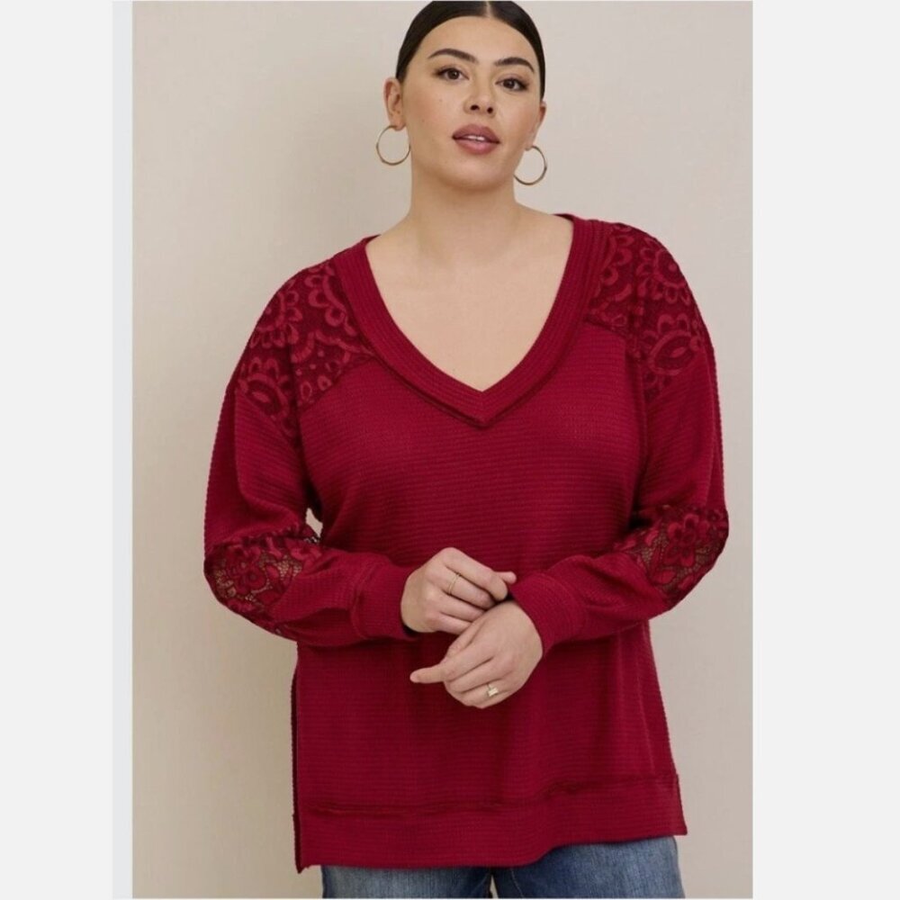 Torrid size 1X Burgundy V Neck Lace Waffle Knit Stretch Long Sleeve‎ Top
